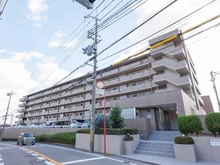 【大阪府/枚方市香里ケ丘】ステイツ枚方香里ケ丘七丁目 外観