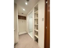 【大阪府/枚方市香里ケ丘】ステイツ枚方香里ケ丘七丁目 洗面室