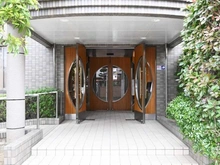 【大阪府/高槻市玉川新町】ステイツ高槻玉川新町 エントランス