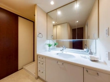 【大阪府/枚方市伊加賀北町】枚方ガーデンアイランズ C棟 洗面室