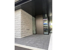 【大阪府/茨木市舟木町】ローレルコート茨木舟木町 エントランス