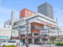 【大阪府/高槻市上田辺町】ローレルアイ高槻 高槻阪急スクエア（現地より約260m）