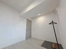 【大阪府/枚方市大垣内町】レジデンシャル枚方 洋室：約5.0帖の洋室です。
