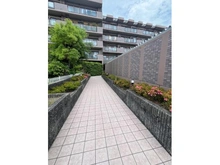 【大阪府/茨木市奈良町】ステイツ茨木奈良町 エントランス