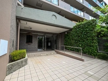 【大阪府/茨木市奈良町】ステイツ茨木奈良町 エントランス