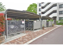 【大阪府/茨木市沢良宜西】南茨木駅前ハイタウン A棟 駐輪場