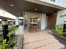 【愛知県/海部郡大治町大字砂子】アメニティ大治 四番館 エントランス