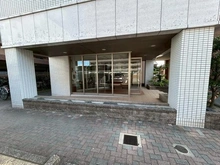 【愛知県/海部郡大治町大字砂子】アメニティ大治 四番館 エントランス