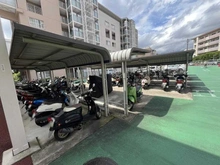 【大阪府/高槻市殿町】コープ野村高槻 A棟 バイク置場