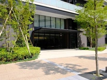 【大阪府/高槻市白梅町】ジオ高槻ミューズレジス エントランス