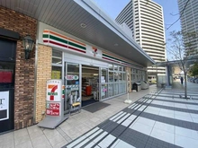 【大阪府/高槻市白梅町】ジオ高槻ミューズレジス セブンイレブンミューズ高槻店（現地より約70m）