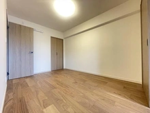 【大阪府/高槻市天神町】イトーピア高槻天神町 洋室