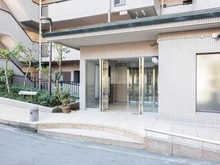 【大阪府/高槻市塚原】高槻グランドハイツ エントランス