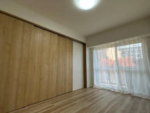 【大阪府/高槻市古曽部町】レオ高槻 洋室：約5.8帖