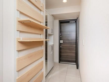 【大阪府/茨木市田中町】ジェイグラン・エル茨木 玄関