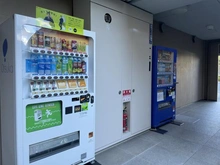 【大阪府/茨木市田中町】ジェイグラン・エル茨木 敷地内　自動販売機