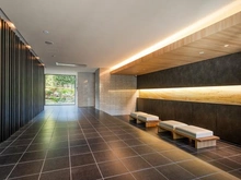 【大阪府/高槻市天神町】グランレ・ジェイド高槻天神 エントランス