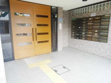 【東京都/板橋区熊野町】NICEアーバン池袋山手通り アプローチ