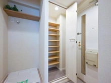 【東京都/豊島区西池袋】日神パレステージ西池袋 収納：シューズインクローゼット