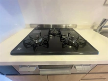 【東京都/大田区西六郷】ニックハイム西六郷 キッチン：三口コンロ