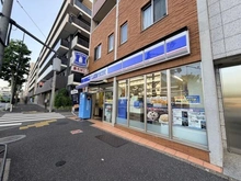 【東京都/新宿区市谷本村町】THE CENTER TOKYO　ザ・センター東京 ローソン 市谷仲之町店（現地より約50m）