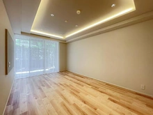 【東京都/文京区本駒込】パレロワイヤル本駒込・曙町 洋室