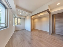 【東京都/大田区山王】プラウド山王二丁目 リビング・ダイニング：(奥)洋室