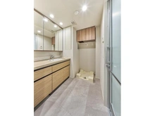 【東京都/大田区山王】プラウド山王二丁目 洗面所