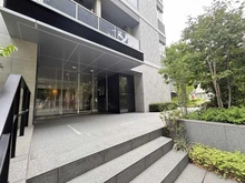 【東京都/大田区山王】プラウド山王二丁目 エントランス