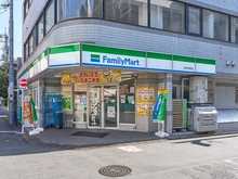 【東京都/杉並区高円寺南】シャンボール高円寺駅前 ファミリーマート高円寺南店（現地より約80m）