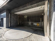 【東京都/中野区本町】ルジェンテ新中野STATION ONE 駐車場