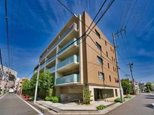 【東京都/杉並区和田】プラウド杉並和田 プライベートコート 外観