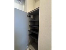 【東京都/杉並区高円寺南】シャンボール高円寺 収納：玄関収納