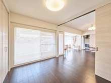 【東京都/杉並区今川】ロワ・ヴェール荻窪北A棟 洋室：6帖
右奥：LDK