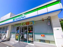 【東京都/中野区中央】ブライズ中野坂上 ファミリーマート 中野中央一丁目店（現地より約100m）