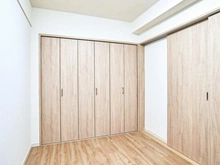 【東京都/中野区弥生町】クレストフォルム中野弥生町 洋室