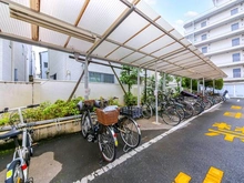【東京都/中野区新井】パシフィックニュー中野 駐輪場：雨よけ付きの駐輪場