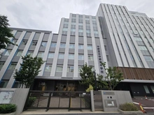 【東京都/中野区中央】ヒルズ中野坂上新都心グランステージ 中野区立中野東中学校（現地より約210m）：徒歩3分