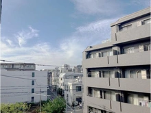 【東京都/杉並区堀ノ内】ピアース杉並方南町レジデンス 眺望：リビングバルコニーから
