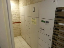 【東京都/調布市国領町】コナ・ヴィレッジ調布国領 宅配BOX