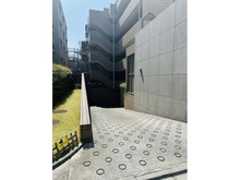 【東京都/新宿区南町】ディアパーク市ヶ谷南町 駐車場