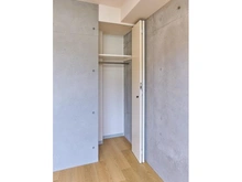 【東京都/中野区上高田】アーバイル落合ツインドレスレジスタ 収納：洋室5.7帖の収納