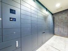 【東京都/中野区中野】グランツオーベル中野 宅配BOX：メールボックス一体型宅配ロッカー。非接触キーでの操作