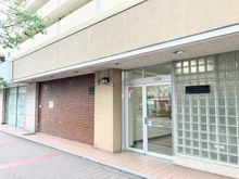 【神奈川県/横浜市青葉区美しが丘】たまプラーザ駅前分譲共同ビル アプローチ