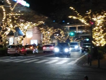 【神奈川県/横浜市青葉区美しが丘】たまプラーザ駅前分譲共同ビル 前面道路