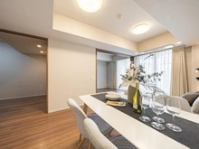 【東京都/中野区中野】中野ツインマークタワー リビング・ダイニング：奥：洋室