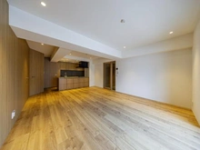 【東京都/新宿区南町】ディアパーク市ヶ谷南町 LDK：床暖房を2ヶ所に設置済