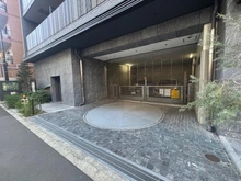 【東京都/中野区本町】ルジェンテ新中野STATION ONE 駐車場