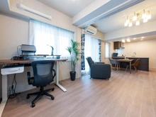 【東京都/中野区本町】ルジェンテ新中野STATION ONE 洋室：リビング、ダイニング隣接