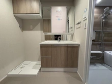 【東京都/中野区本町】ルイシャトレ新中野 洗面室